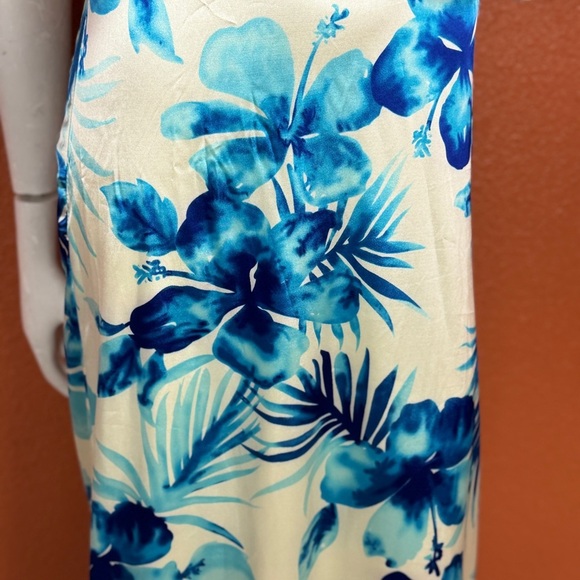 Niki Livas Vintage Tropical Floral Blue and White Maxi Dress Size 6. E30 - Picture 4 of 16